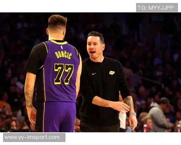 媒体人期待里夫斯表现出色詹姆斯和东契奇需适应新战术体系