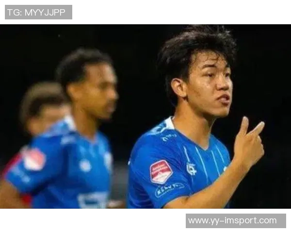 王博豪谈荷乙经历称新位置锻炼价值巨大体能状态良好