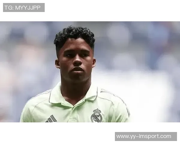 西媒报道恩德里克或冬窗离队里昂全力争取租借展开谈判