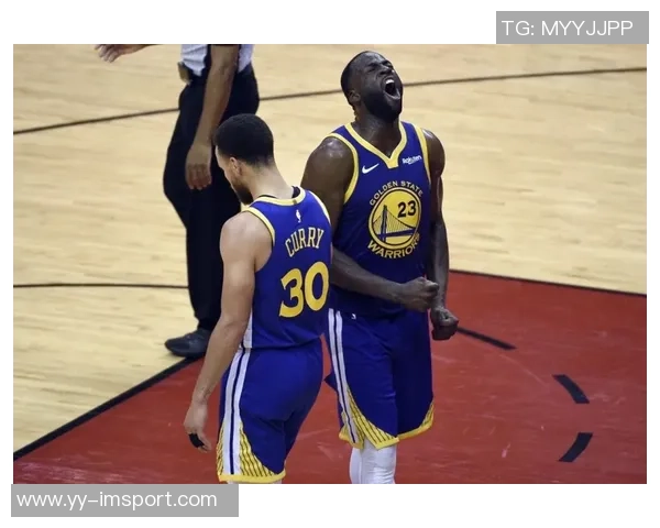 库里赞巴追梦掌控比赛局势末节我只需短暂出场便锁定胜局